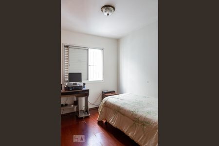 Quarto 3 de apartamento à venda com 3 quartos, 100m² em Vila Olímpia, São Paulo