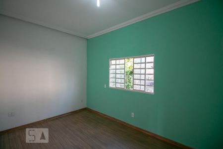 Quarto 2 de casa para alugar com 3 quartos, 140m² em Piratininga (venda Nova), Belo Horizonte