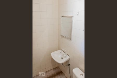 Casa à venda com 190m², 3 quartos e 2 vagasBanheiro de Serviço