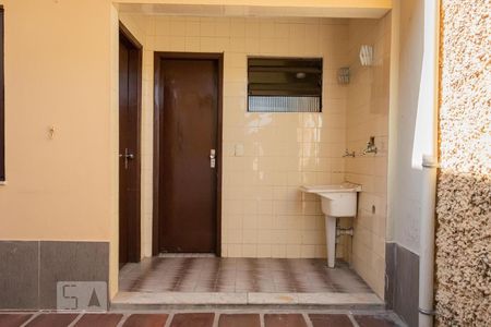 Casa à venda com 190m², 3 quartos e 2 vagasLavanderia/Quintal