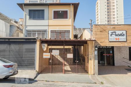 Casa à venda com 190m², 3 quartos e 2 vagasFachada