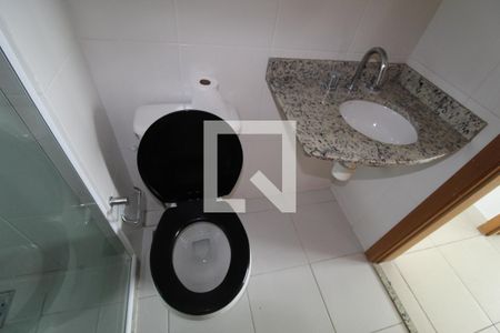 Apartamento à venda com 150m², 2 quartos e 2 vagasBanheiro do corredor