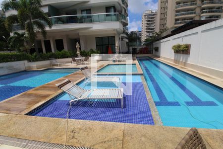 Apartamento à venda com 150m², 2 quartos e 2 vagasÁrea comum - Piscina