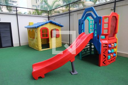 Apartamento à venda com 150m², 2 quartos e 2 vagasÁrea comum - Playground