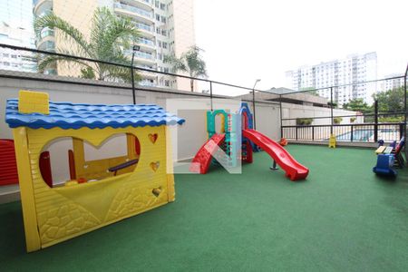 Apartamento à venda com 150m², 2 quartos e 2 vagasÁrea comum - Playground