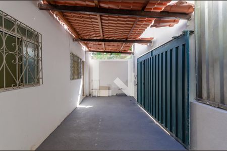 Casa para alugar com 90m², 3 quartos e 1 vagaEntrada / Garagem