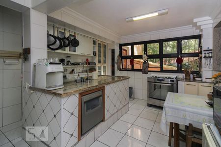 Casa para alugar com 450m², 5 quartos e 4 vagasCozinha