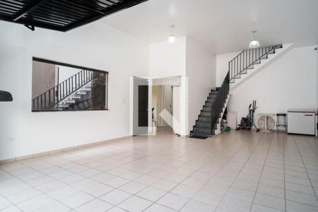 Casa à venda com 210m², 3 quartos e 5 vagas