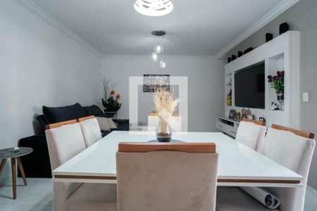 Casa à venda com 3 quartos, 210m² em Jardim Fernandes, São Paulo