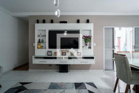 Casa à venda com 3 quartos, 210m² em Jardim Fernandes, São Paulo