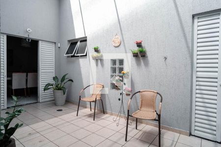 Casa à venda com 210m², 3 quartos e 5 vagas
