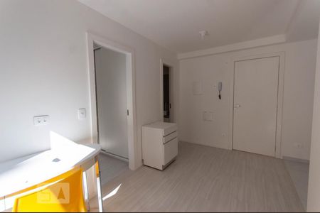 Sala de apartamento para alugar com 1 quarto, 35m² em Água Verde, Curitiba