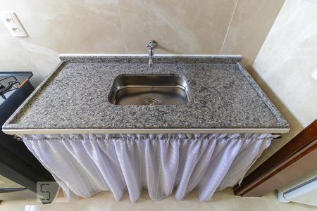 Cozinha de kitnet/studio à venda com 1 quarto, 32m² em Centro, Campinas