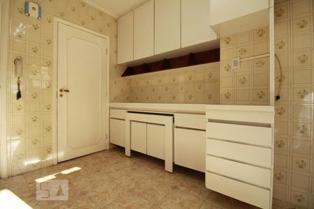 Apartamento para alugar com 98m², 3 quartos e 2 vagasCozinha