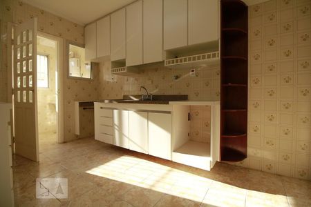 Apartamento para alugar com 98m², 3 quartos e 2 vagasCozinha