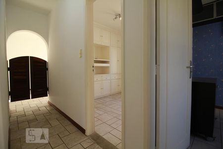 Corredor de apartamento para alugar com 3 quartos, 98m² em Vila Mariana, São Paulo