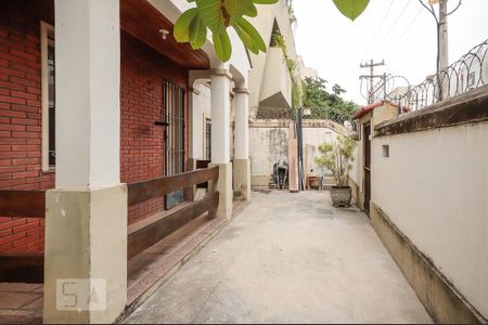 Frente de casa para alugar com 2 quartos, 50m² em Riachuelo, Rio de Janeiro
