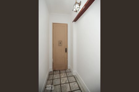 Hall de entrada de casa para alugar com 2 quartos, 50m² em Riachuelo, Rio de Janeiro