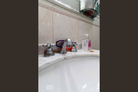 Apartamento à venda com 78m², 3 quartos e 2 vagasBanheiro