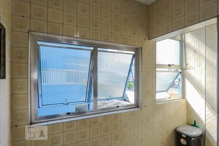 Apartamento à venda com 70m², 2 quartos e sem vagaÁrea de Serviço