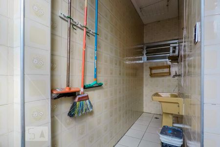 Apartamento à venda com 70m², 2 quartos e sem vagaÁrea de Serviço