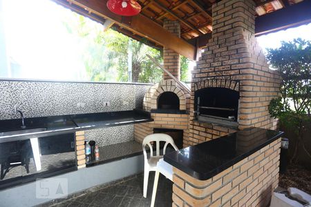 Apartamento à venda com 75m², 3 quartos e 2 vagasÁrea comum - Churrasqueira