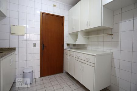 Apartamento à venda com 75m², 3 quartos e 2 vagasCozinha