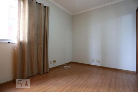 Apartamento à venda com 75m², 3 quartos e 2 vagasSuíte