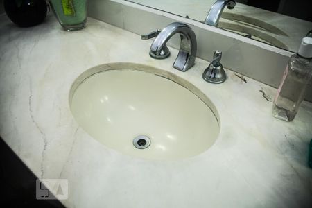 Apartamento à venda com 290m², 4 quartos e 2 vagasBanheiro