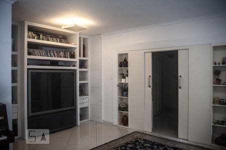 Sala de TV de apartamento à venda com 4 quartos, 290m² em Bela Vista, São Paulo