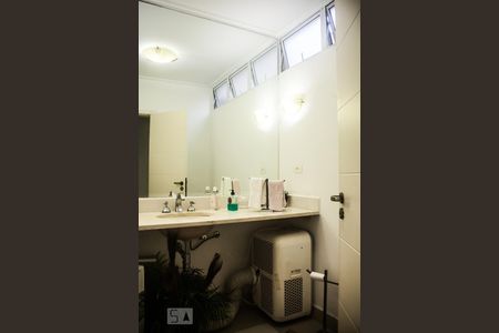 Apartamento à venda com 290m², 4 quartos e 2 vagasBanheiro