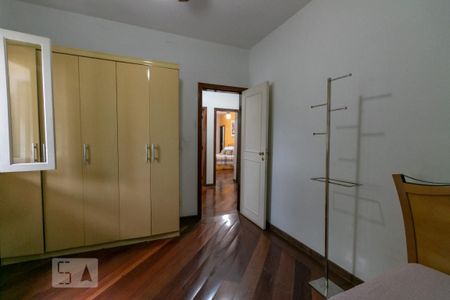 Quarto 1 de casa à venda com 3 quartos, 480m² em Castelo, Belo Horizonte