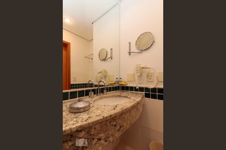 Apartamento para alugar com 31m², 1 quarto e 1 vaga Apartamento para alugar com 31m², 1 quarto e 1 vagaSuíte