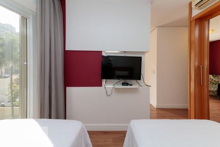 Apartamento para alugar com 31m², 1 quarto e 1 vaga Apartamento para alugar com 31m², 1 quarto e 1 vagaSuíte