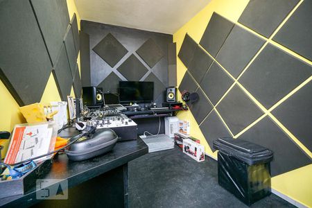 Apartamento à venda com 120m², 4 quartos e 1 vagaEscritório