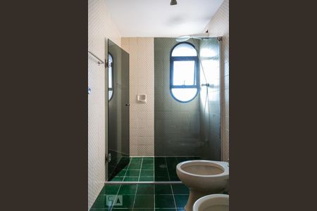 Banheiro Suite de apartamento para alugar com 1 quarto, 55m² em Itaim Bibi, São Paulo