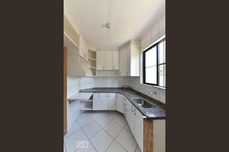 Apartamento para alugar com 68m², 2 quartos e 1 vagaCozinha