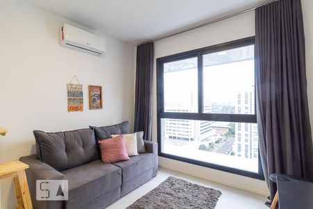 Sala de apartamento para alugar com 1 quarto, 42m² em Jardim do Salso, Porto Alegre