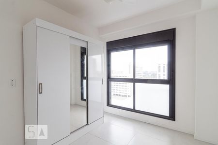 Quarto de apartamento para alugar com 1 quarto, 42m² em Jardim do Salso, Porto Alegre