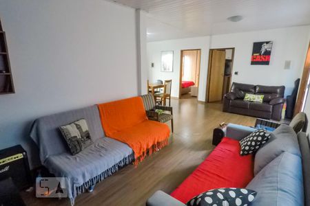 Casa à venda com 150m², 4 quartos e 2 vagasSala