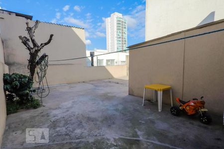 Casa à venda com 150m², 4 quartos e 2 vagasQuintal