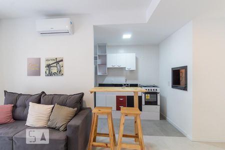 Sala de apartamento para alugar com 1 quarto, 42m² em Jardim do Salso, Porto Alegre