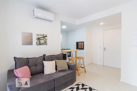Sala de apartamento para alugar com 1 quarto, 42m² em Jardim do Salso, Porto Alegre