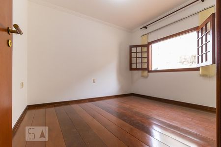 Casa à venda com 325m², 4 quartos e 4 vagasQuarto 4