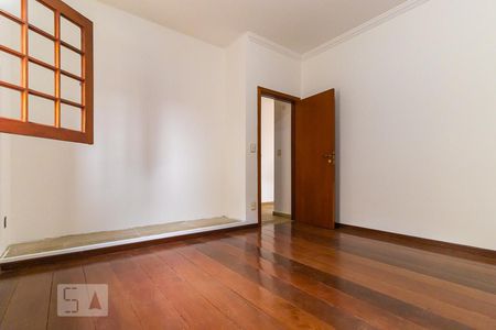 Casa à venda com 325m², 4 quartos e 4 vagasQuarto 4