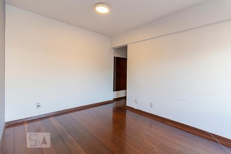Apartamento à venda com 75m², 2 quartos e 1 vaga Apartamento à venda com 75m², 2 quartos e 1 vagaSala
