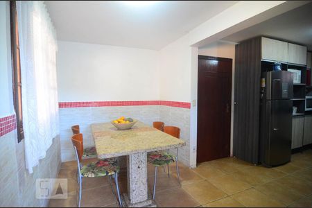 Casa à venda com 265m², 4 quartos e 4 vagasCozinha