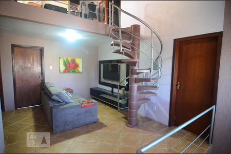 Sala de TV de casa à venda com 4 quartos, 265m² em Nossa Senhora das Graças, Canoas