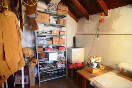 Casa à venda com 265m², 4 quartos e 4 vagasSótão