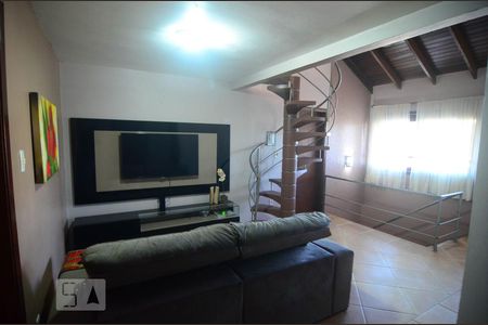 Sala de TV de casa à venda com 4 quartos, 265m² em Nossa Senhora das Graças, Canoas